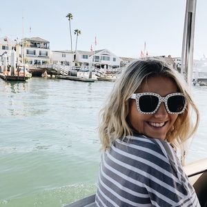 Meet your Posher, Sidney